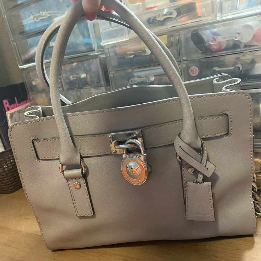 Micheal Kors Purse